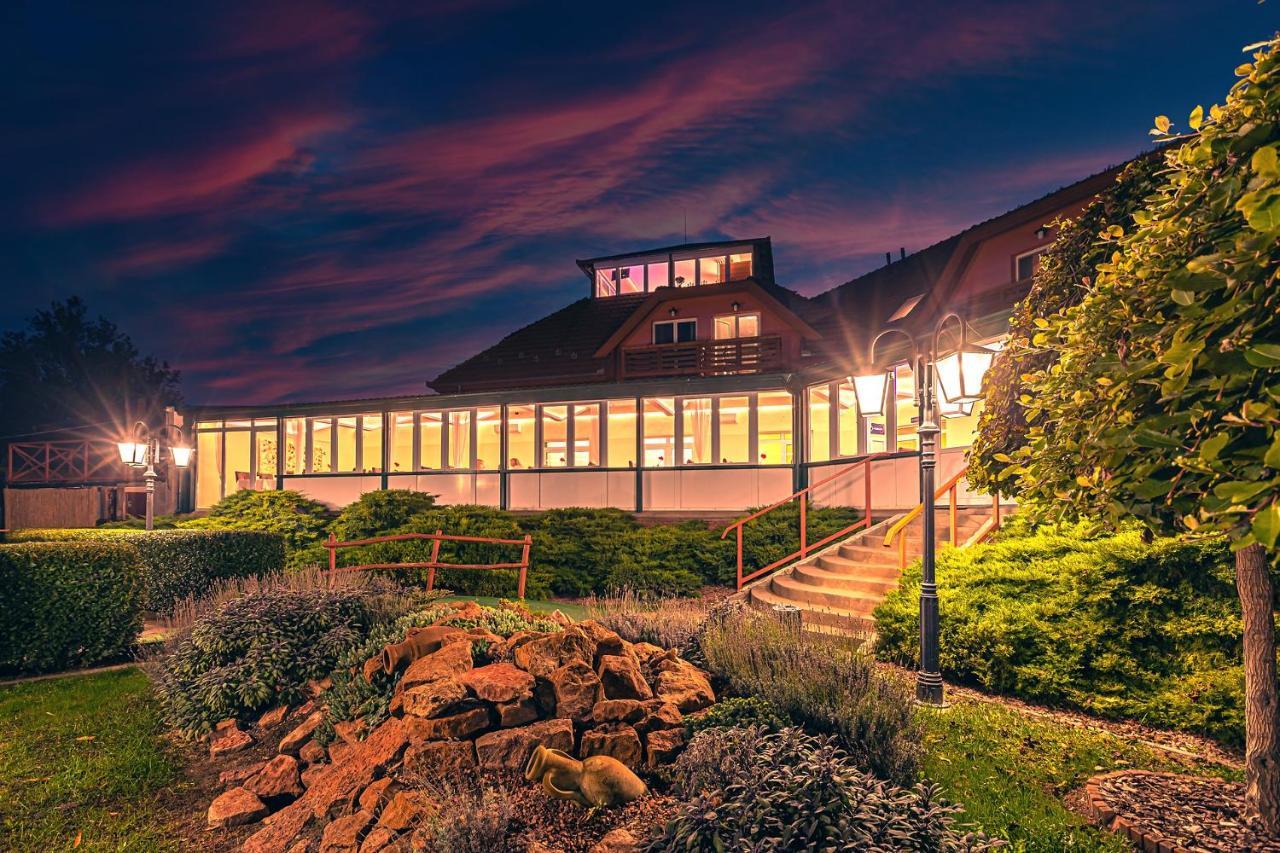 Martoni Resort & Restaurant Szigetszentmárton Zewnętrze zdjęcie